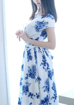 麗奈 NAGOYA雪平 怜