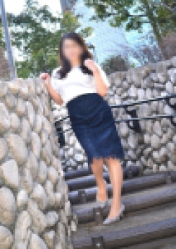 東京人妻フォーシーズンズ絹花