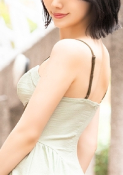 麗奈 YOKOHAMA山根 未桜子
