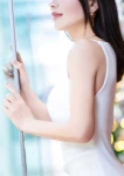 麗奈 YOKOHAMA藤乃 みつは