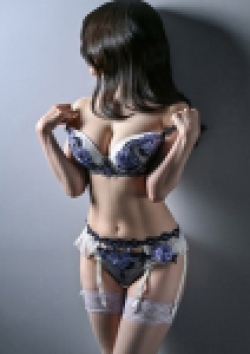 ELEGANCE藤咲 姫穂