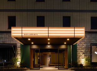 BASE LAYER HOTEL NAGOYA NISHIKI