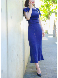 人並外れた美しい顔立ち