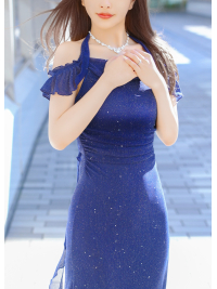 人並外れた美しい顔立ち