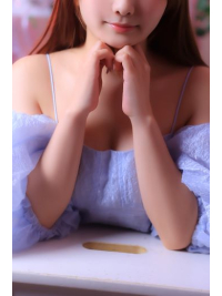 陽菜(25) パーソナルトレーナー兼インフルエンサー