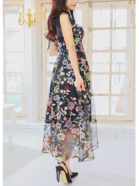 色香の調和を兼ね備えた圧倒的美貌