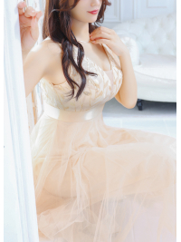 本能揺らす危うさと、欲望に跪く背徳の香