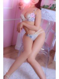 誰もが認めるモデル系美女・・
